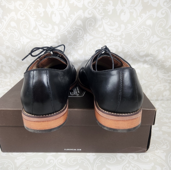 Like New Florsheim Black and Brown Men\'s Oxfords #414L main image 9